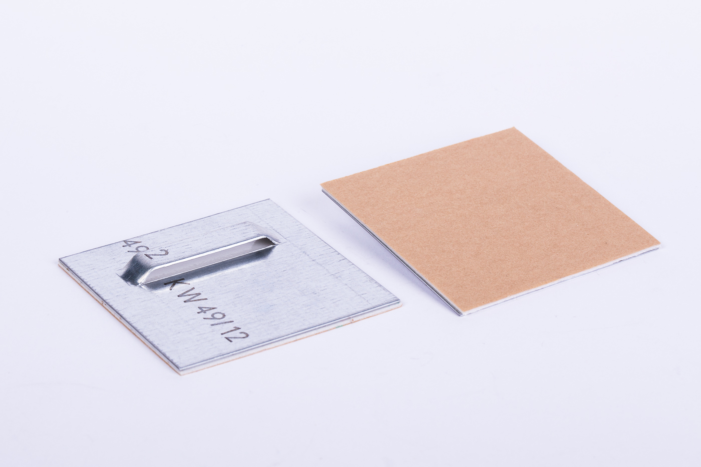 Haftblech mit Oese 70 x 70 mm / 1 VE = 100 Stück